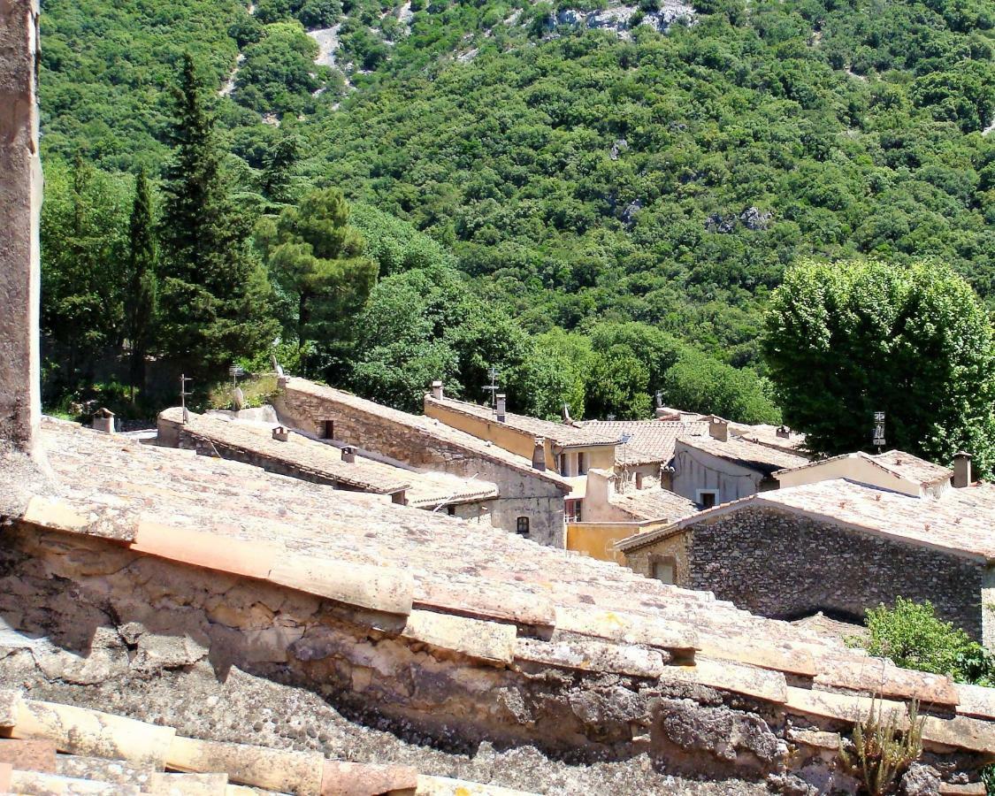 Les Studios De St Guilhem Saint-Guilhem-le-Desert Kültér fotó